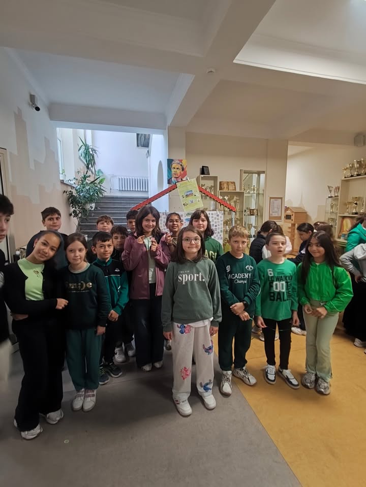 💚 Свеж полъх на доброта и споделеност в нашето училище! 🌿✨

По повод Световния ден на психичното здраве нашето училище се превърна в истинско…